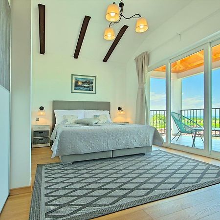 Villa Vespera Rosini Bagian luar foto
