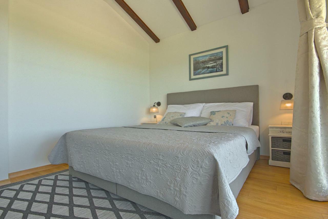 Villa Vespera Rosini Bagian luar foto
