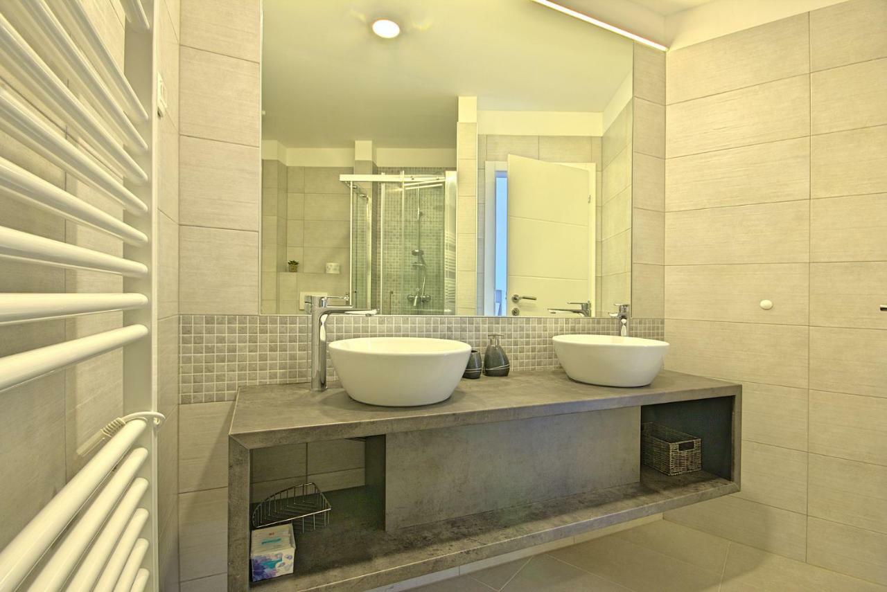 Villa Vespera Rosini Bagian luar foto