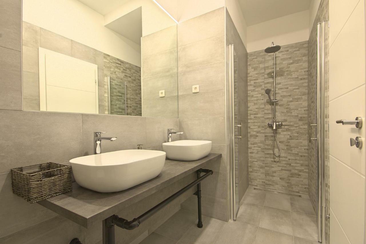 Villa Vespera Rosini Bagian luar foto