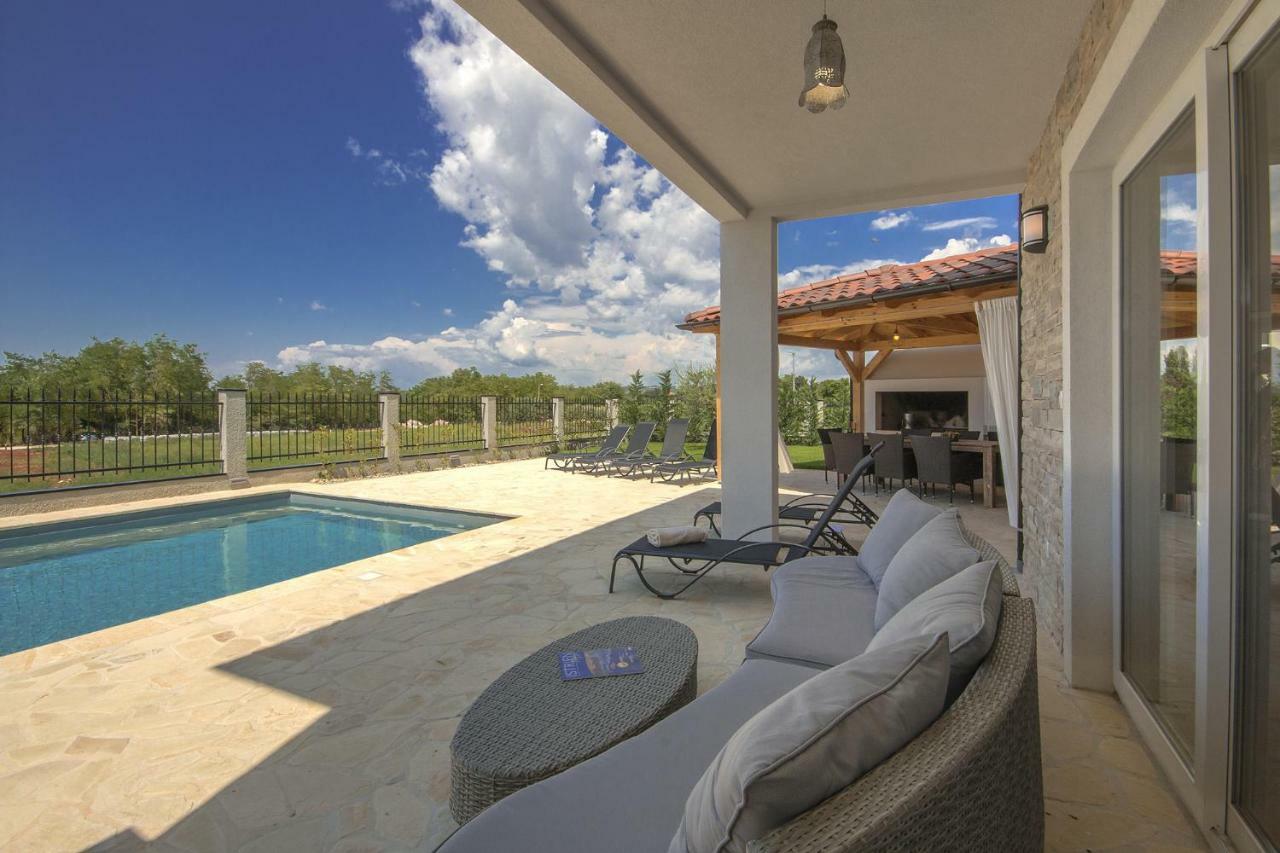 Villa Vespera Rosini Bagian luar foto